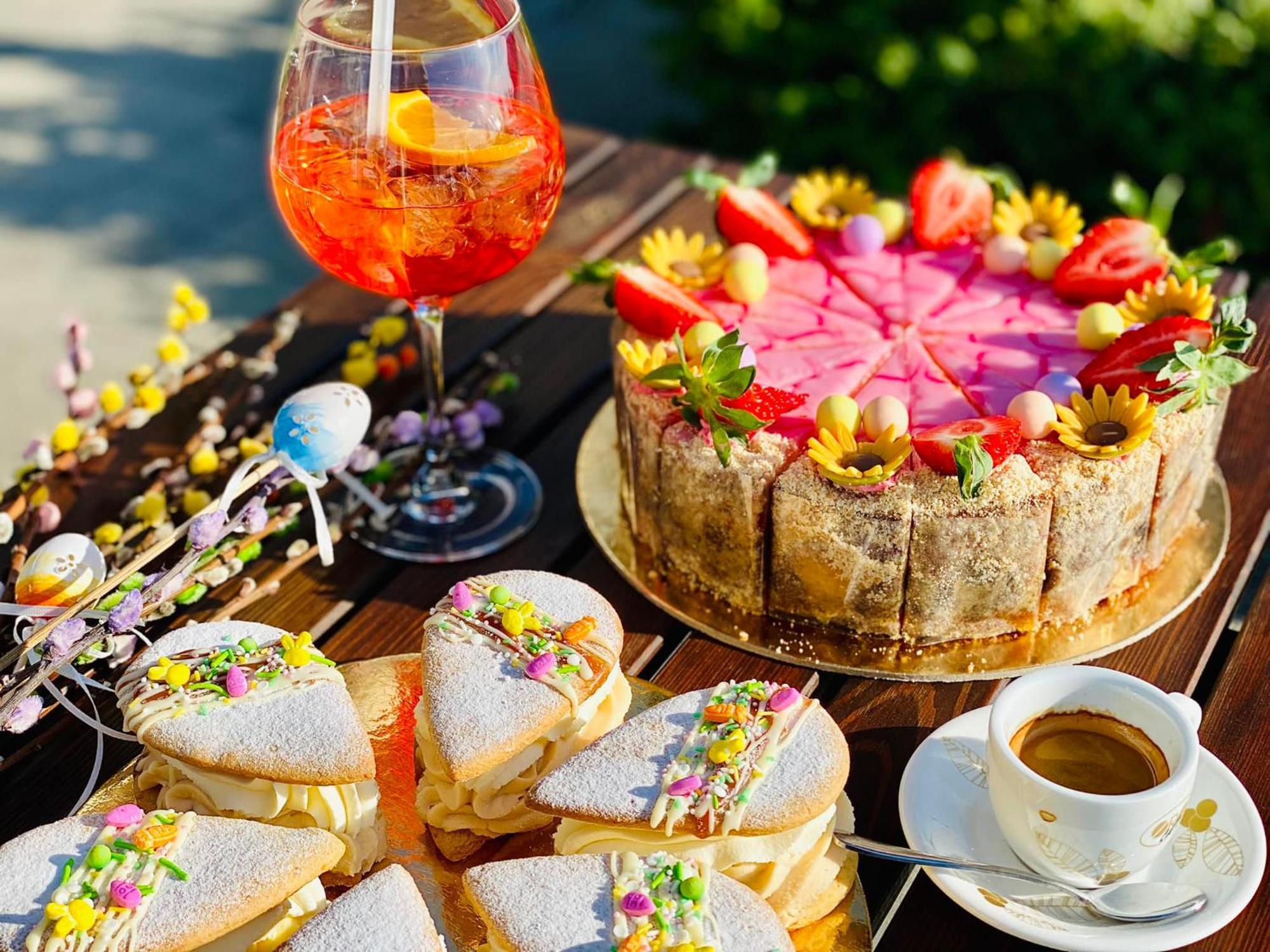 Aerocafe 호텔 파르티잔스케 외부 사진