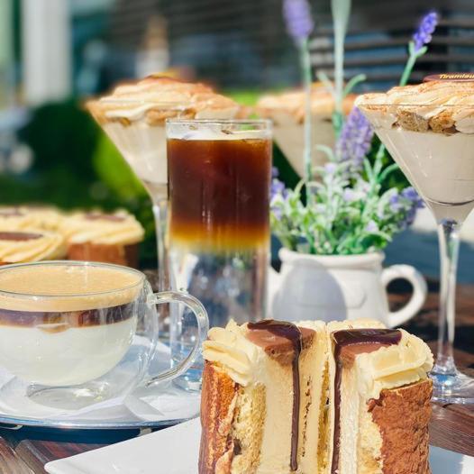 Aerocafe 호텔 파르티잔스케 외부 사진