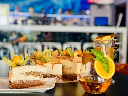 Aerocafe 호텔 파르티잔스케 외부 사진